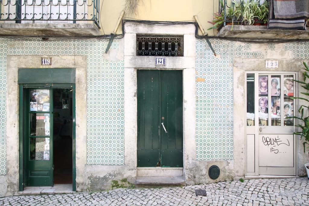 Bairro Alto In A Polaroid - Party In Lisbon Apartment ภายนอก รูปภาพ
